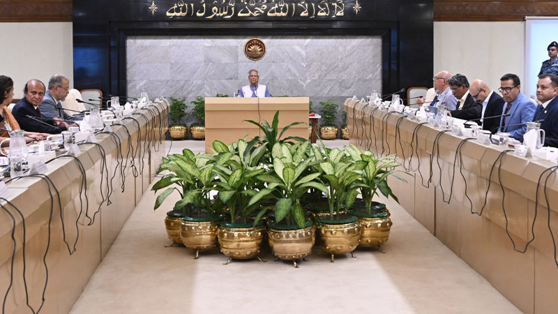 ভূমিকম্প বিশেষজ্ঞদের সঙ্গে প্রধান উপদেষ্টার জরুরি বৈঠক